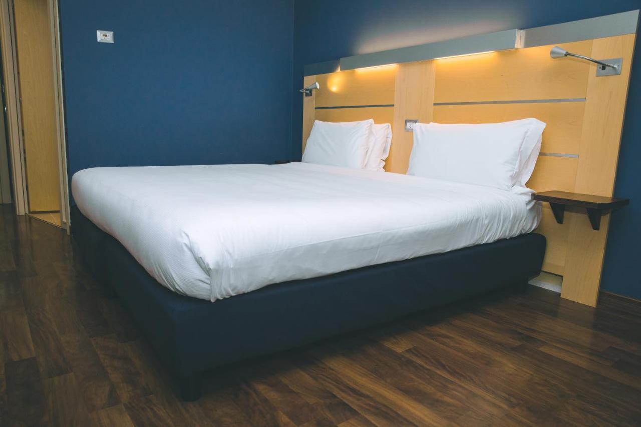 Standard Queen Room,1287969541:JPEG