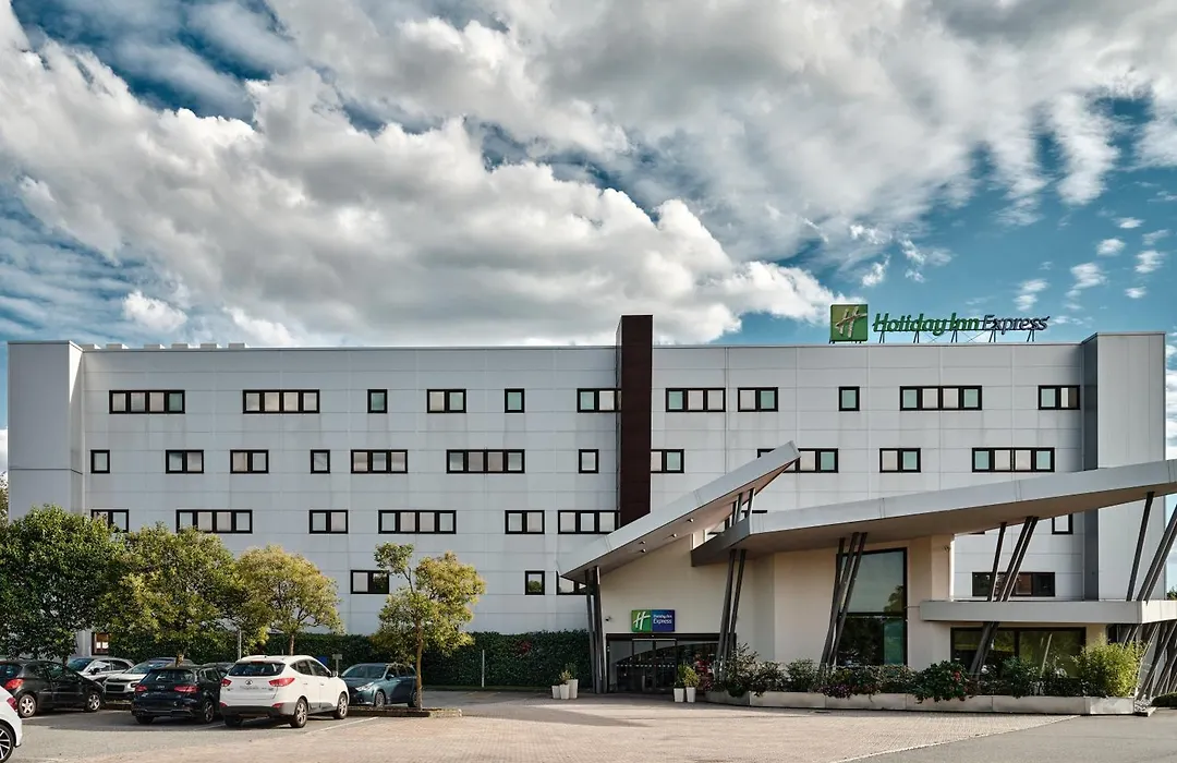Holiday Inn Express Milan-Malpensa Airport By Ihg-1